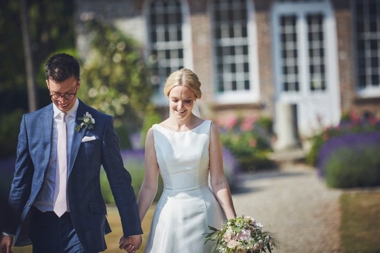 relaxed wedding photography at Ugbrooke House in Devon