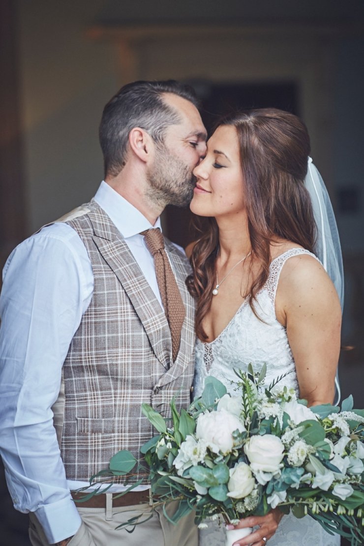 relaxed wedding photography at Rockbeare Manor wedding Devon