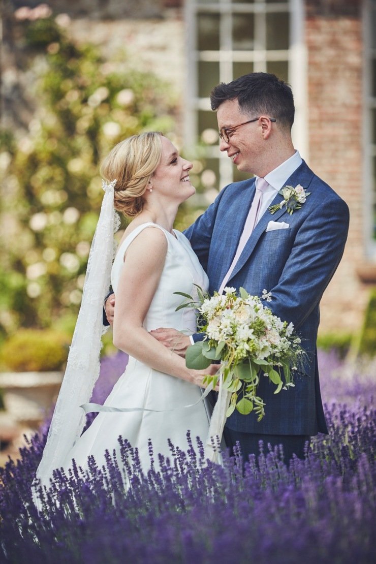 relaxed wedding photography at Ugbrooke House in Devon