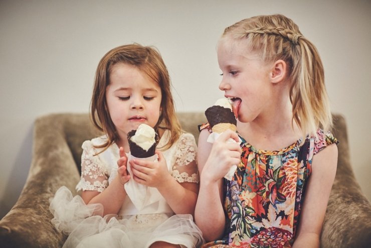 relaxed wedding photography at Rockbeare Manor wedding Devon