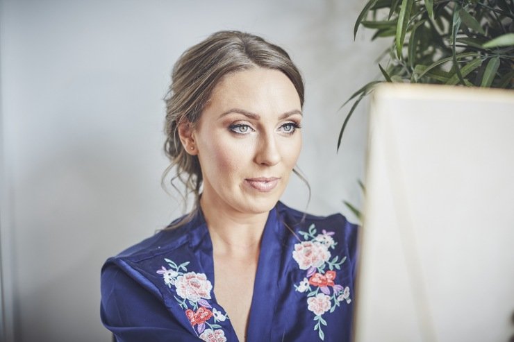 relaxed wedding photography at tunnels beaches in Devon