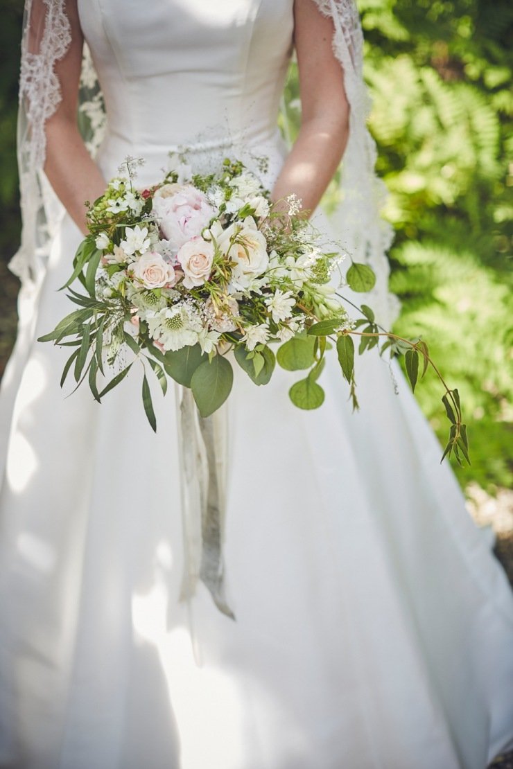 relaxed wedding photography at Ugbrooke House in Devon