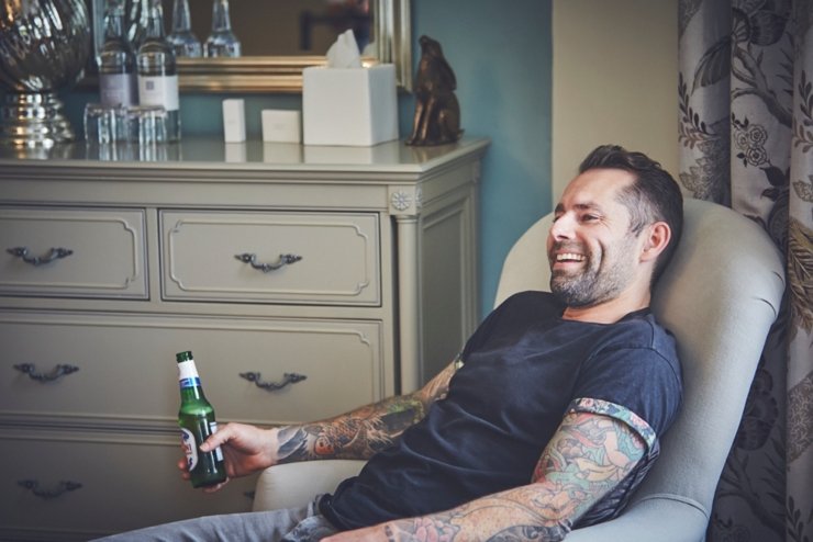 bride getting ready at Rockbeare Manor wedding Devon
