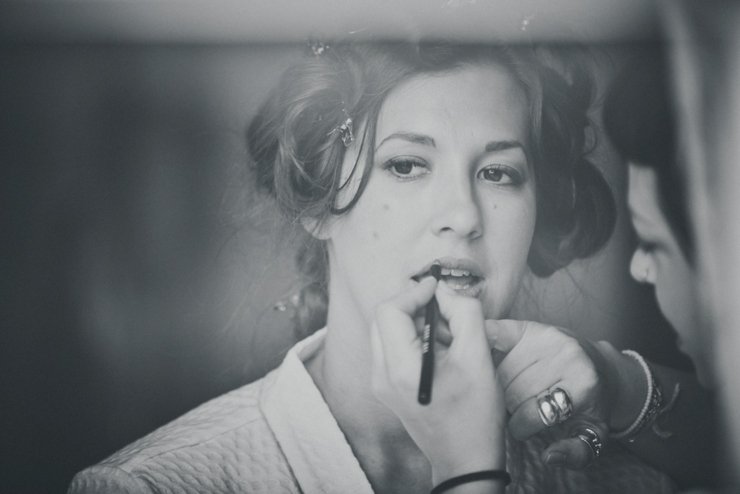 bride getting ready at Rockbeare Manor wedding Devon