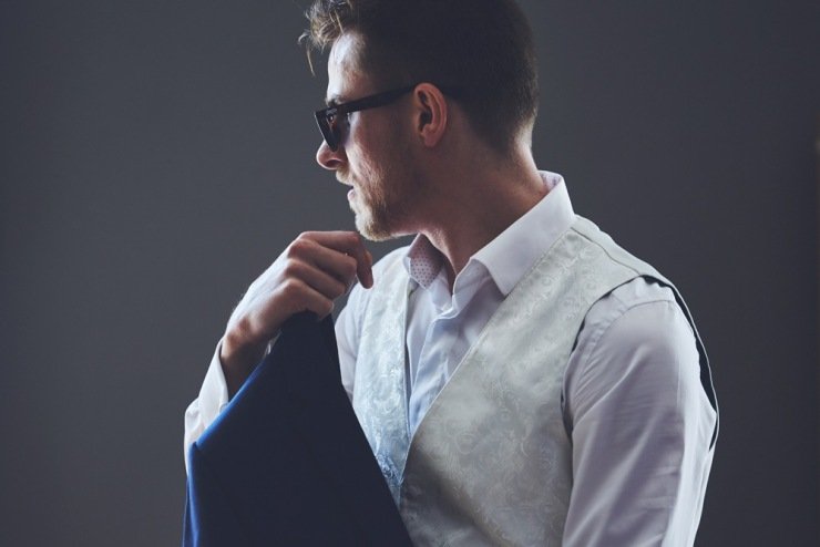 grooms preps photography at rockbeare manor wedding in Devon
